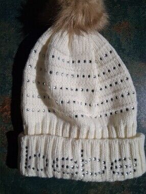 NWOT Bebe Knit Beanie with Faux Fur Pom and Rhinestones
